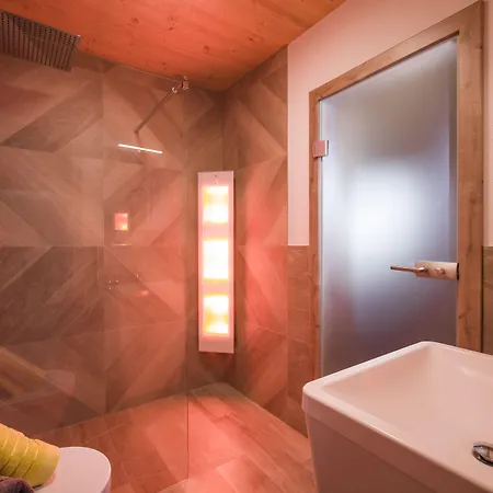 Narzenhof Wellness Chalets, Familien & Luxus Am Bauernhof Apartamento *