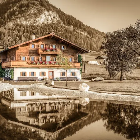 Apartamento Narzenhof Wellness Chalets, Familien & Luxus Am Bauernhof Sankt Johann in Tirol