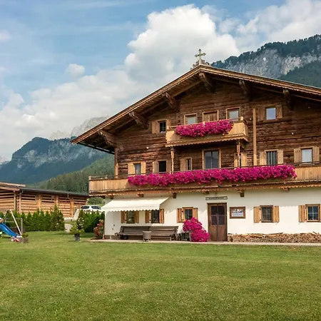Apartment Narzenhof Wellness Chalets, Familien & Luxus Am Bauernhof Sankt Johann in Tirol