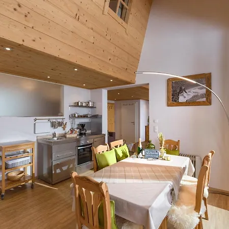 Narzenhof Wellness Chalets, Familien & Luxus Am Bauernhof *